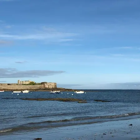 Magnifique En Bord De à Fort-bloqué *